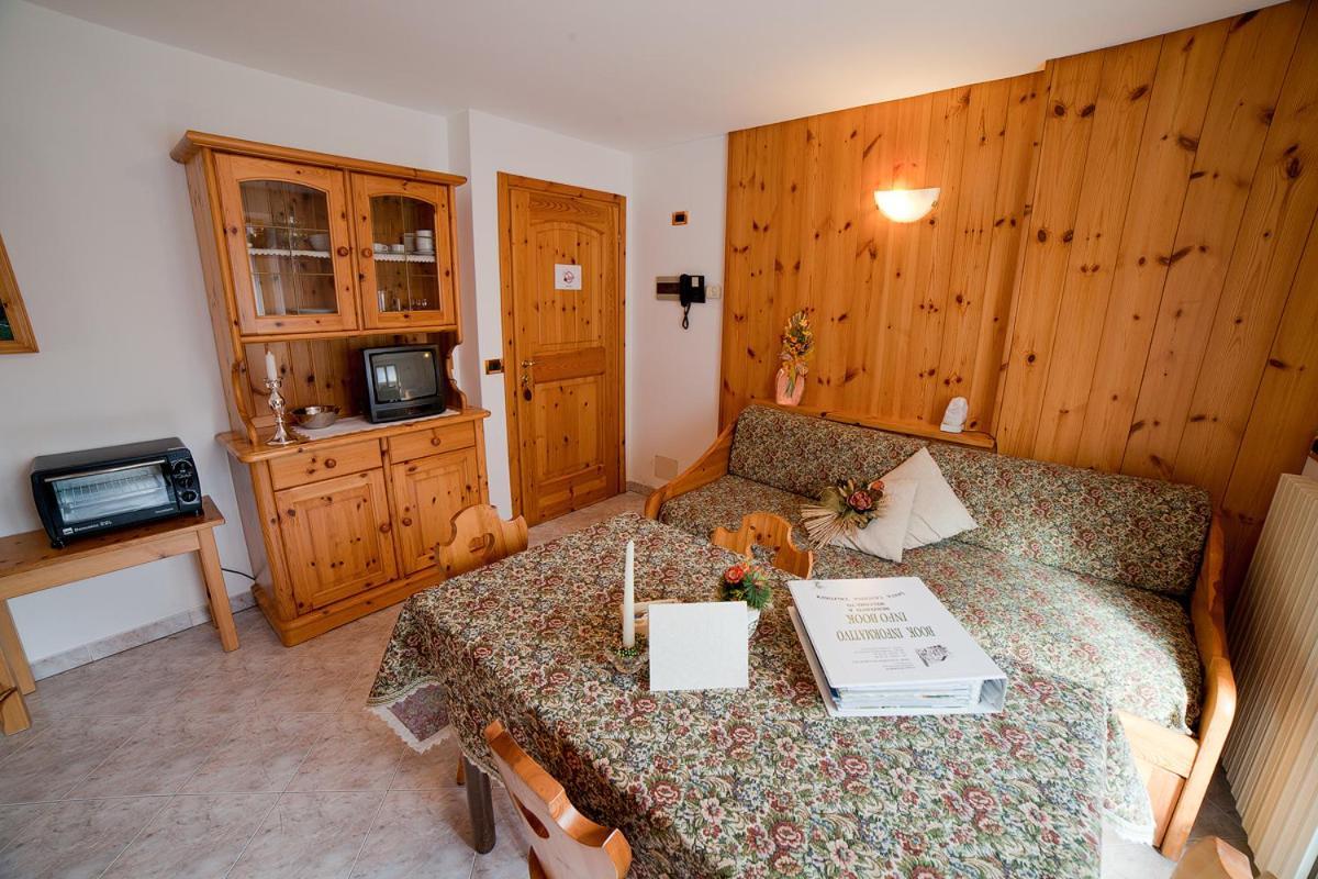 Chalet Bucaneve サンタ・カテリーナ・ヴァルフルヴァ エクステリア 写真