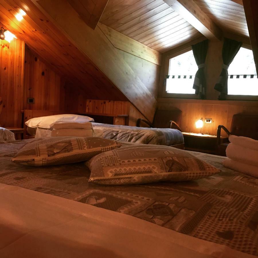 Chalet Bucaneve サンタ・カテリーナ・ヴァルフルヴァ エクステリア 写真